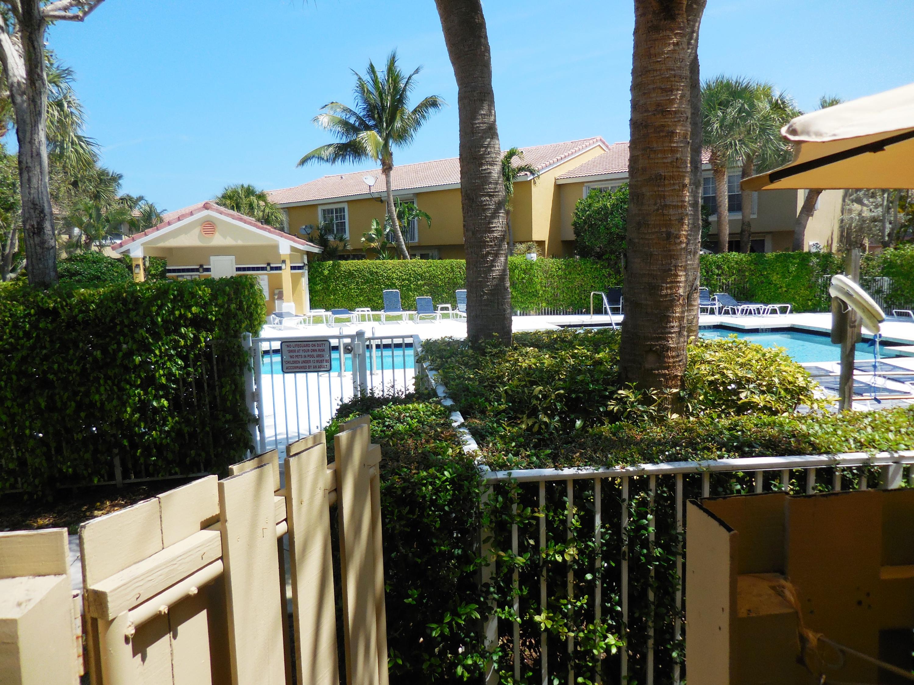 1002 Jeffery Street Boca Raton, FL 33487 - Photo 15 of 42 Community pool
