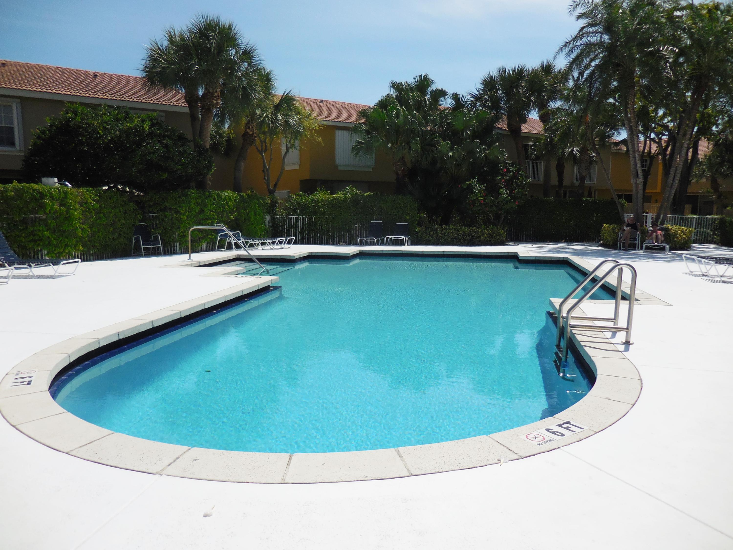 1002 Jeffery Street Boca Raton, FL 33487 - Photo 17 of 42 Community pool