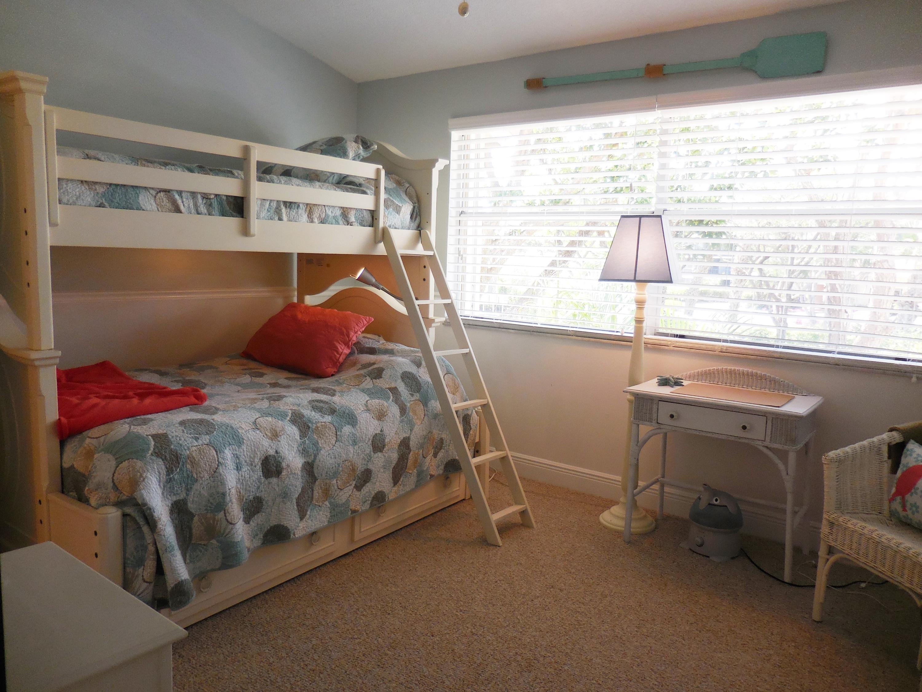 1002 Jeffery Street Boca Raton, FL 33487 - Photo 25 of 42 2nd bedroom