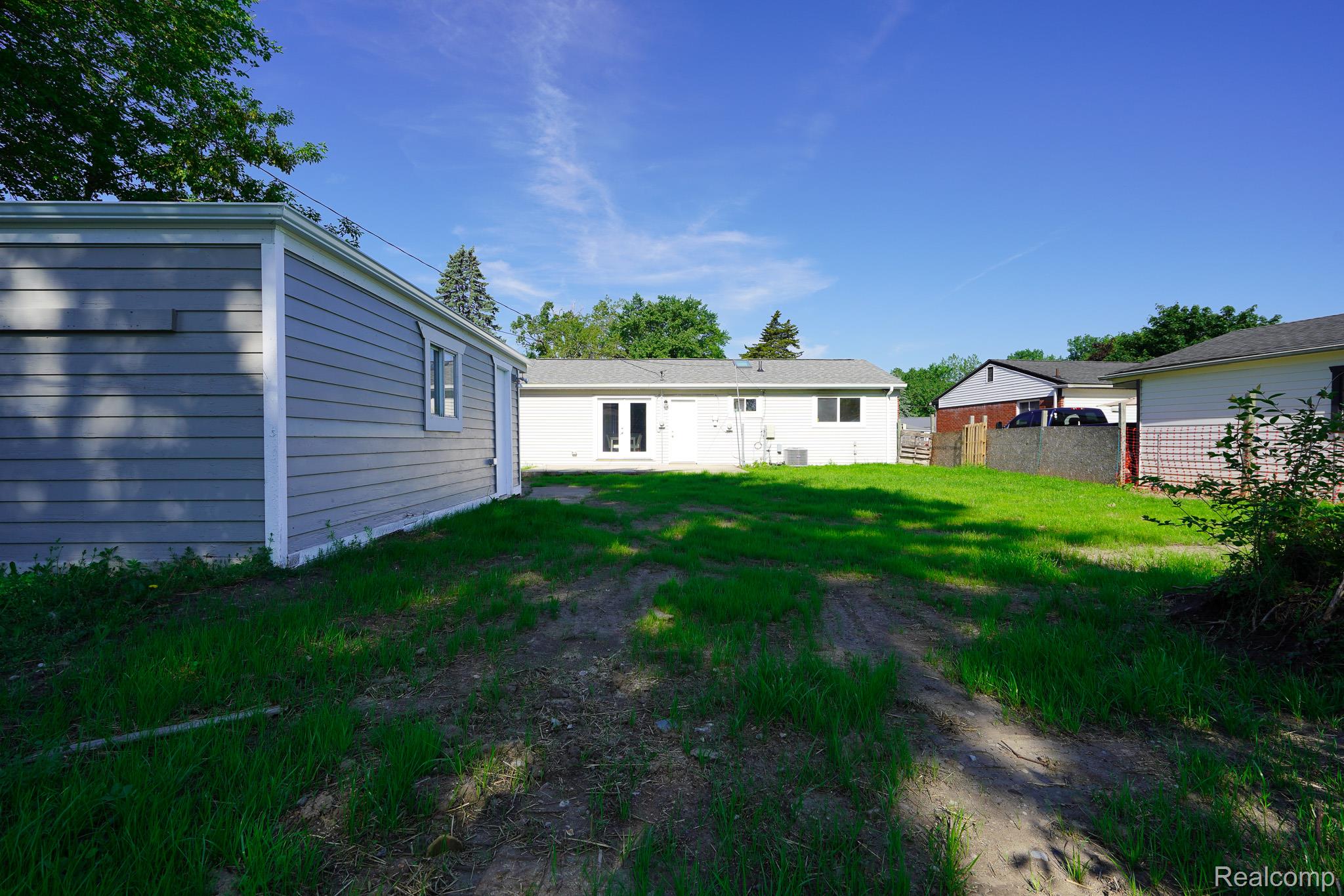 6641 Niagara Street Romulus, MI 48174 - Photo 9 of 70 DDS04024 - Copy.jpg