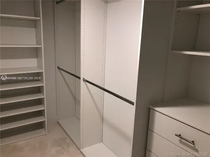 $5,700 | 16385 Biscayne Boulevard, Unit 621, North Miami Beach, FL 33160
