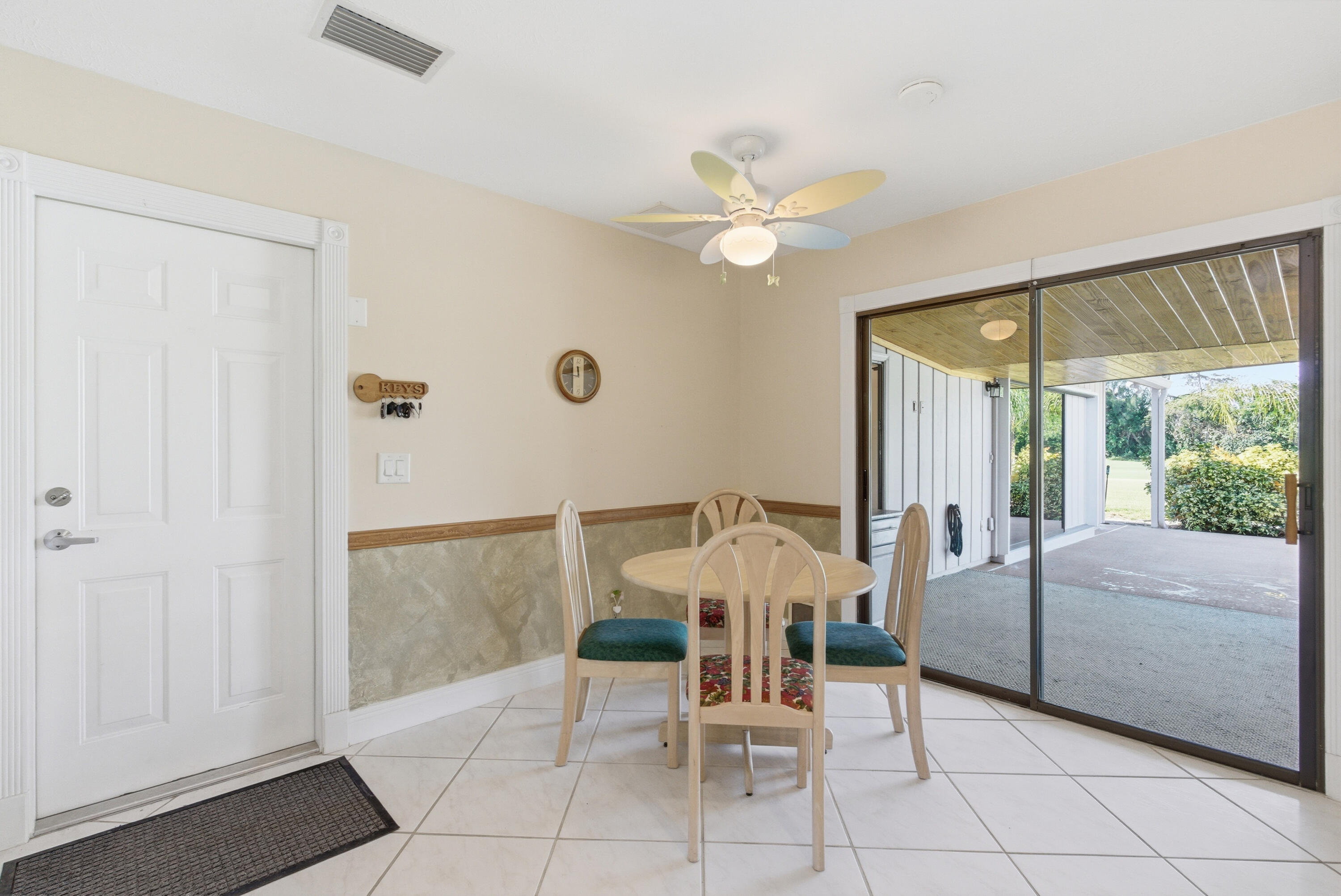 5151 Southeast Burning Tree Circle Stuart, FL 34997 - Photo 14 of 74 5151_SE_Burning_Tree_Cir_026