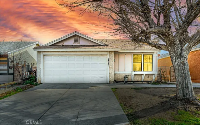 $439,900 | 2820 East E Avenue South, Palmdale, CA 93550