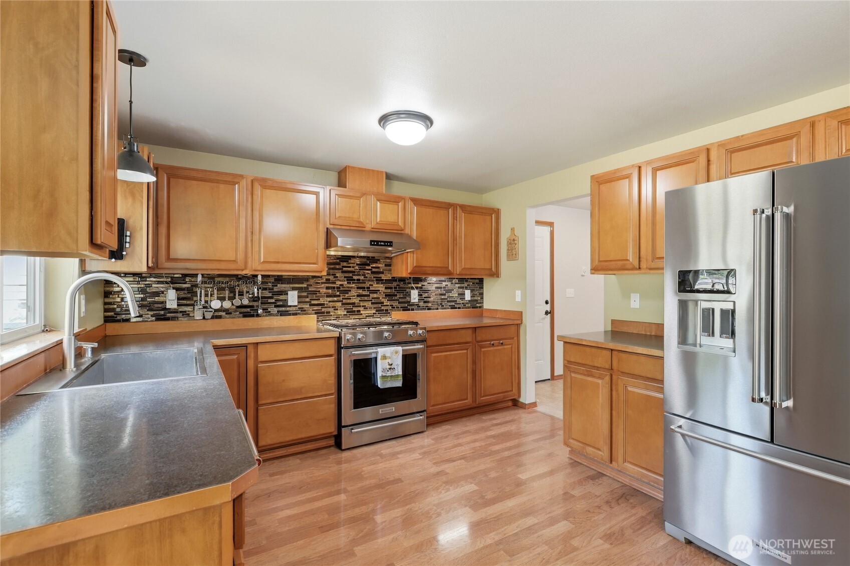 11234 Wicks Lake Road Southwest Port Orchard, WA 98367 - Photo 11 of 40 Gallery Image 11