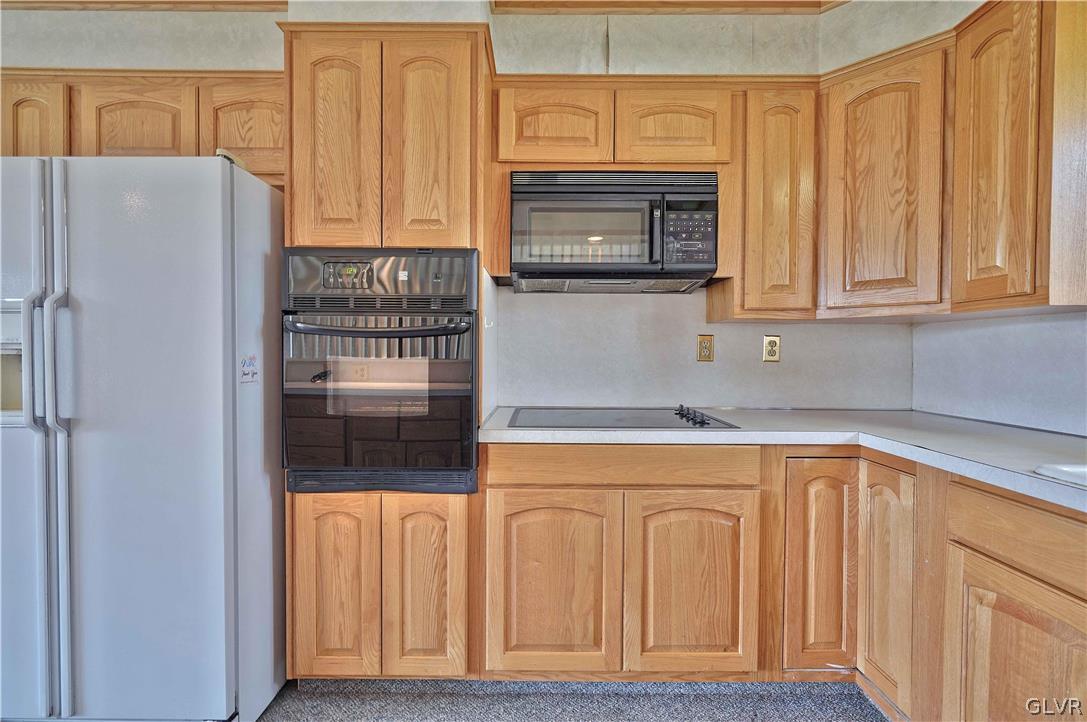 6208 Hilltop Road Orefield, PA 18069 - Photo 12 of 44 Gallery Image 12