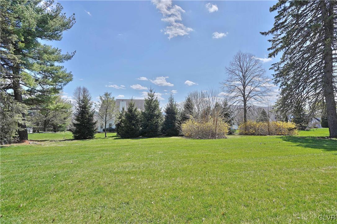 6208 Hilltop Road Orefield, PA 18069 - Photo 37 of 44 Gallery Image 37