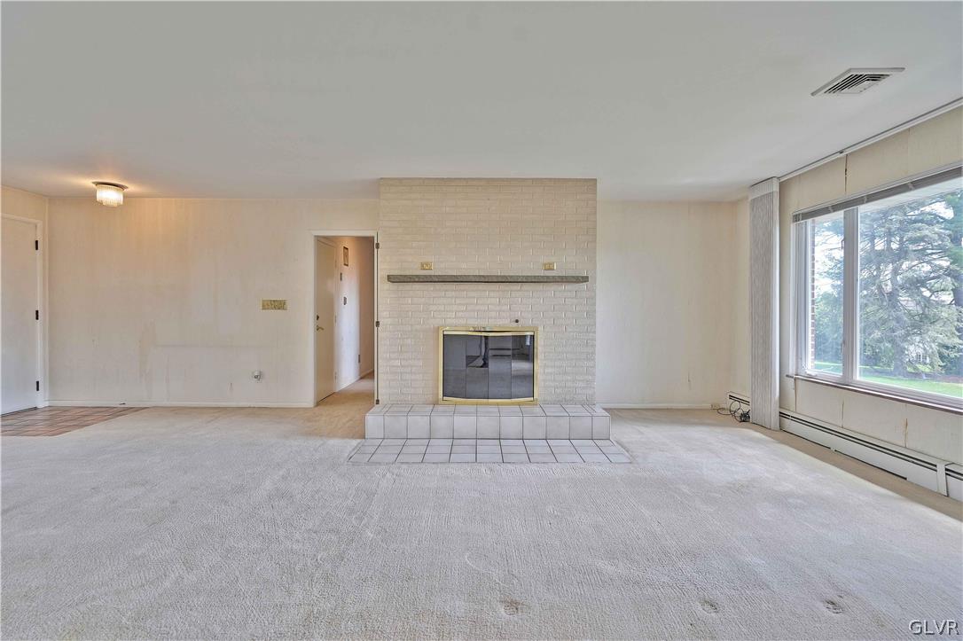6208 Hilltop Road Orefield, PA 18069 - Photo 8 of 44 Gallery Image 8