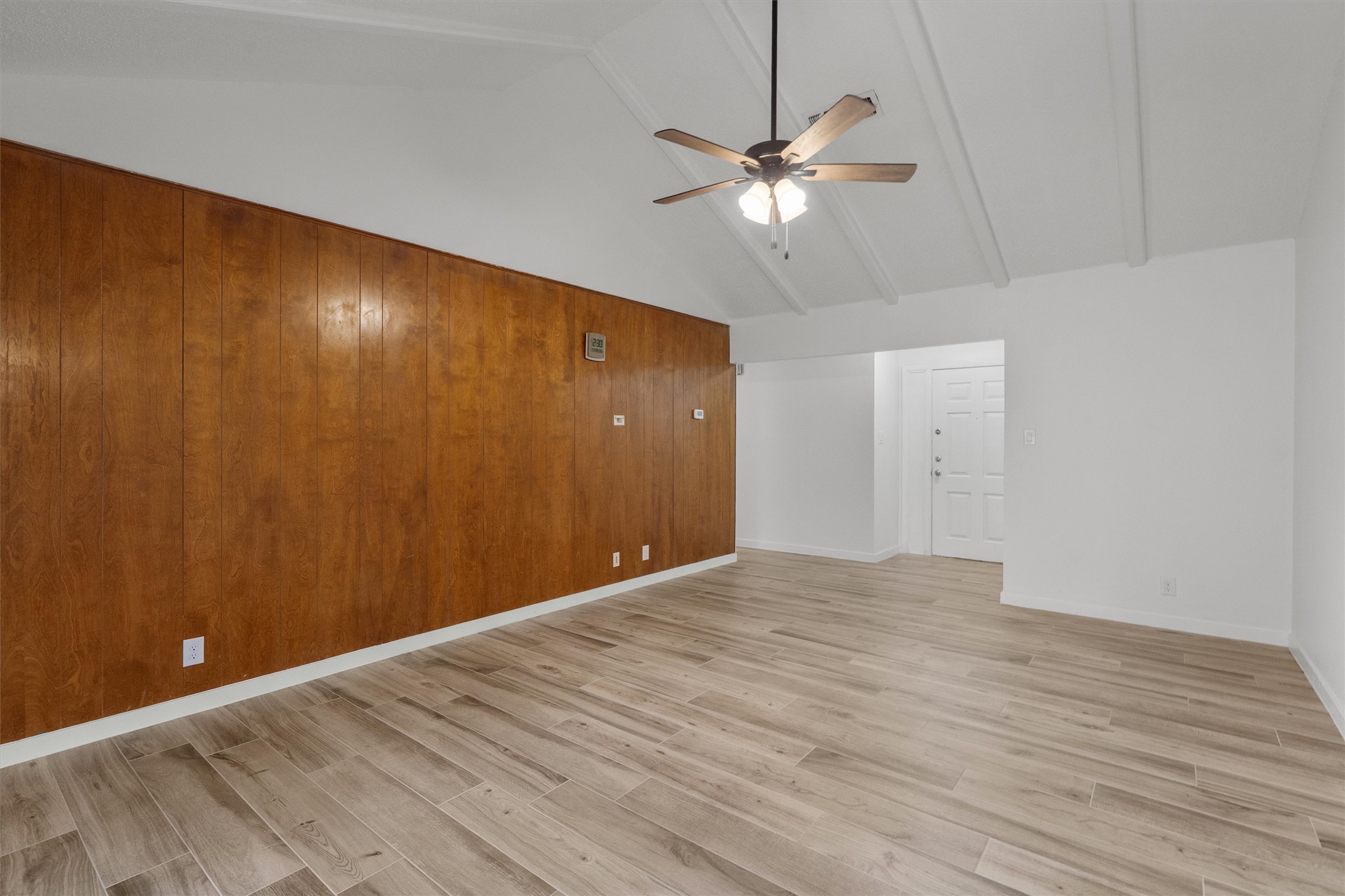 703 Huntingdon Place Austin, TX 78745 - Photo 3 of 28
