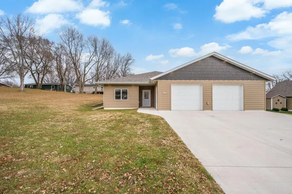 $299,900 | 1965 Norway Avenue, Windom, MN 56101