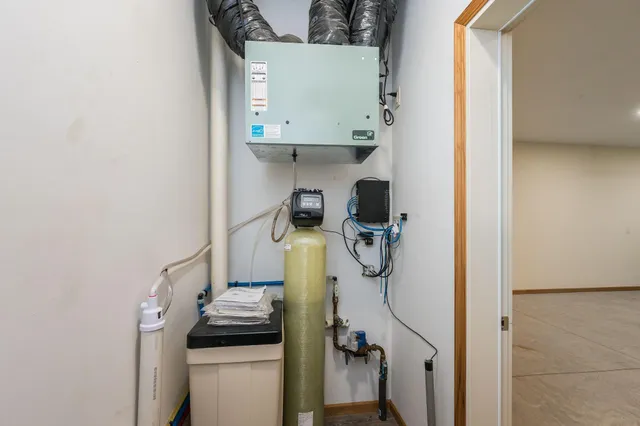 $359,900 | 1965 Norway Avenue, Windom, MN 56101