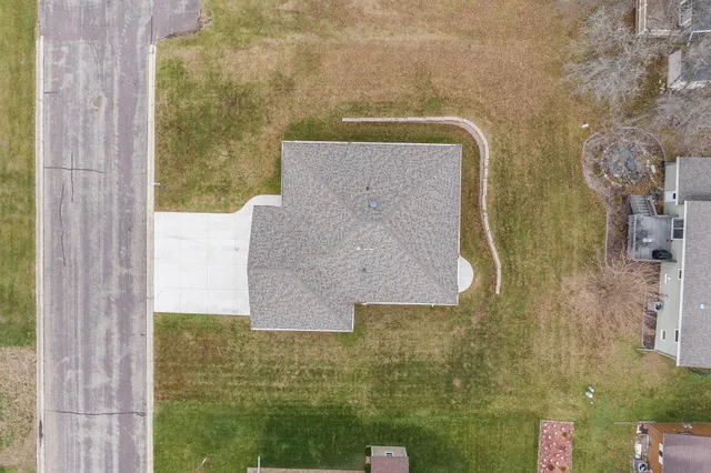 $359,900 | 1965 Norway Avenue, Windom, MN 56101