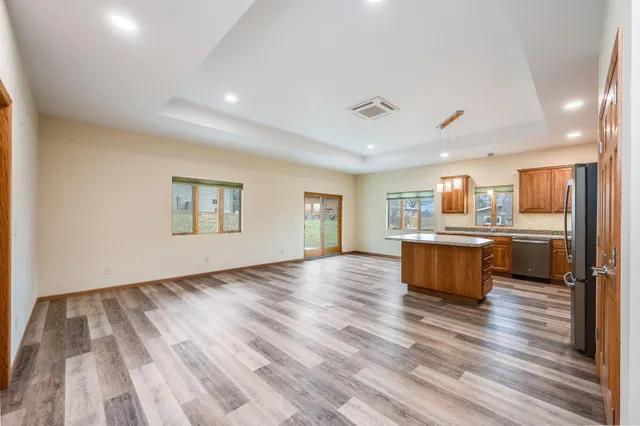 $359,900 | 1965 Norway Avenue, Windom, MN 56101