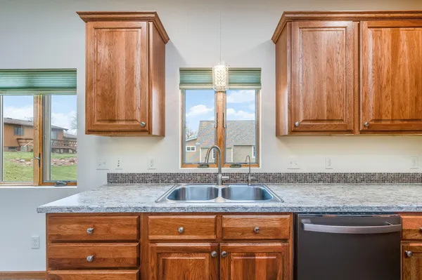 $347,900 | 1965 Norway Avenue, Windom, MN 56101