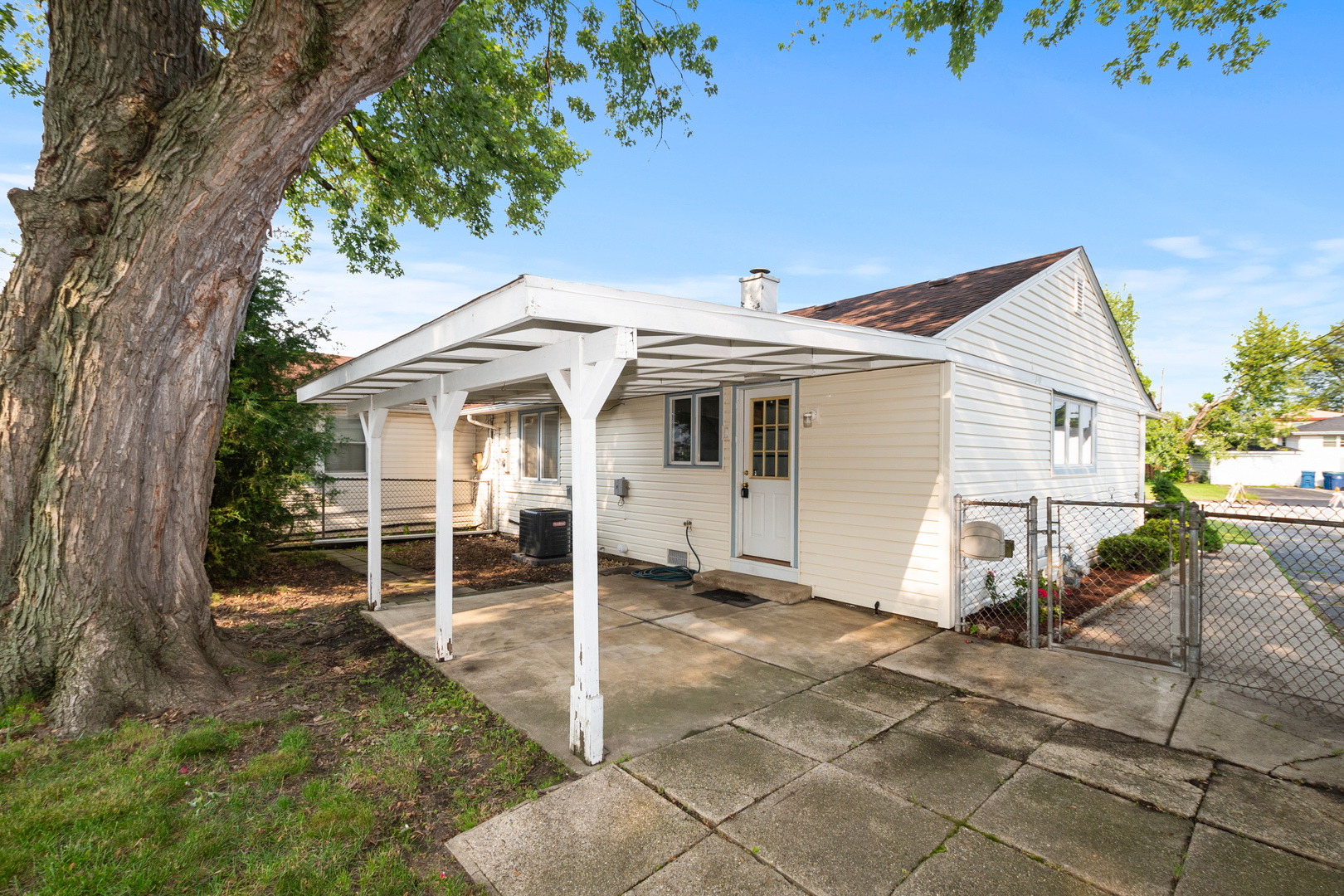 8928 South Ryan Road Hometown, IL 60456 - Photo 13 of 15 Gallery Image 13
