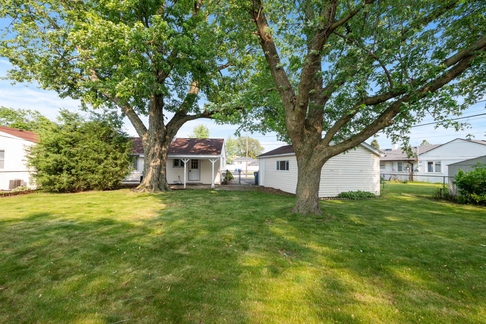 8928 South Ryan Road Hometown, IL 60456 - Photo 14 of 15 Gallery Image 14