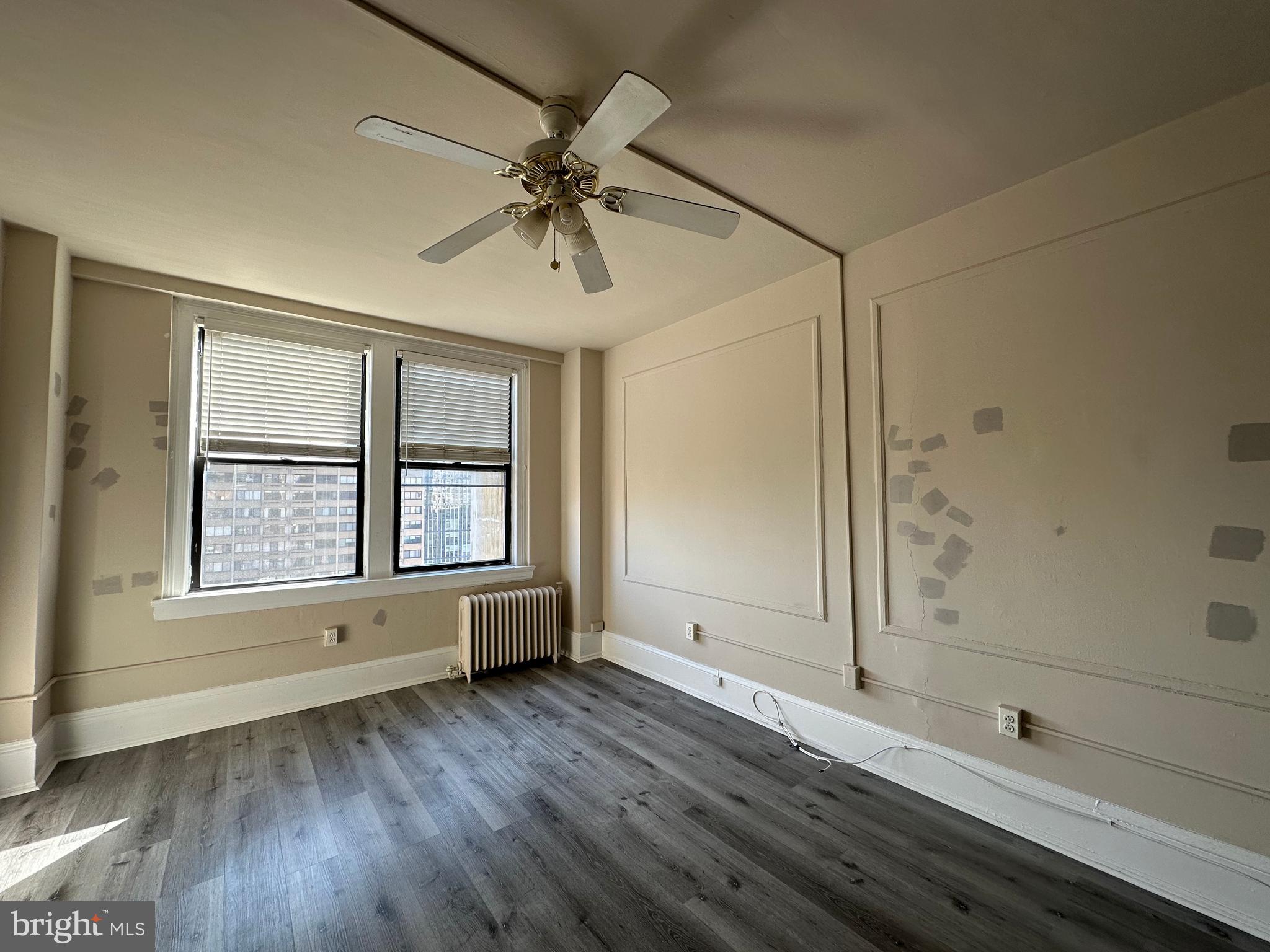 1324 Locust Street, Unit 1422 Philadelphia, PA 19107 - Photo 4 of 16