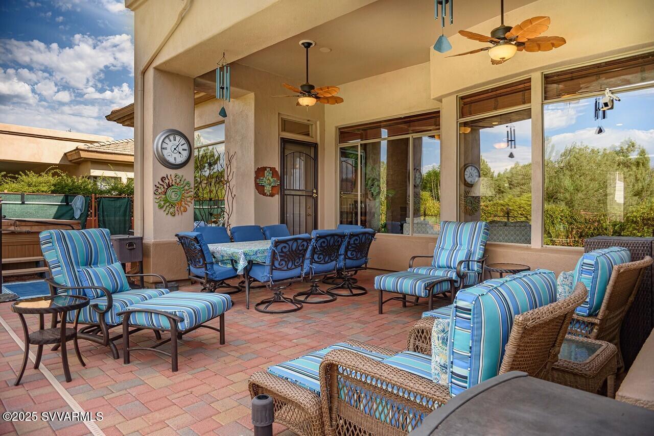677 Crown Ridge Road Sedona, AZ 86351 - Photo 21 of 28 thumbnail_11 LOUNGE OUTDOOR DINING