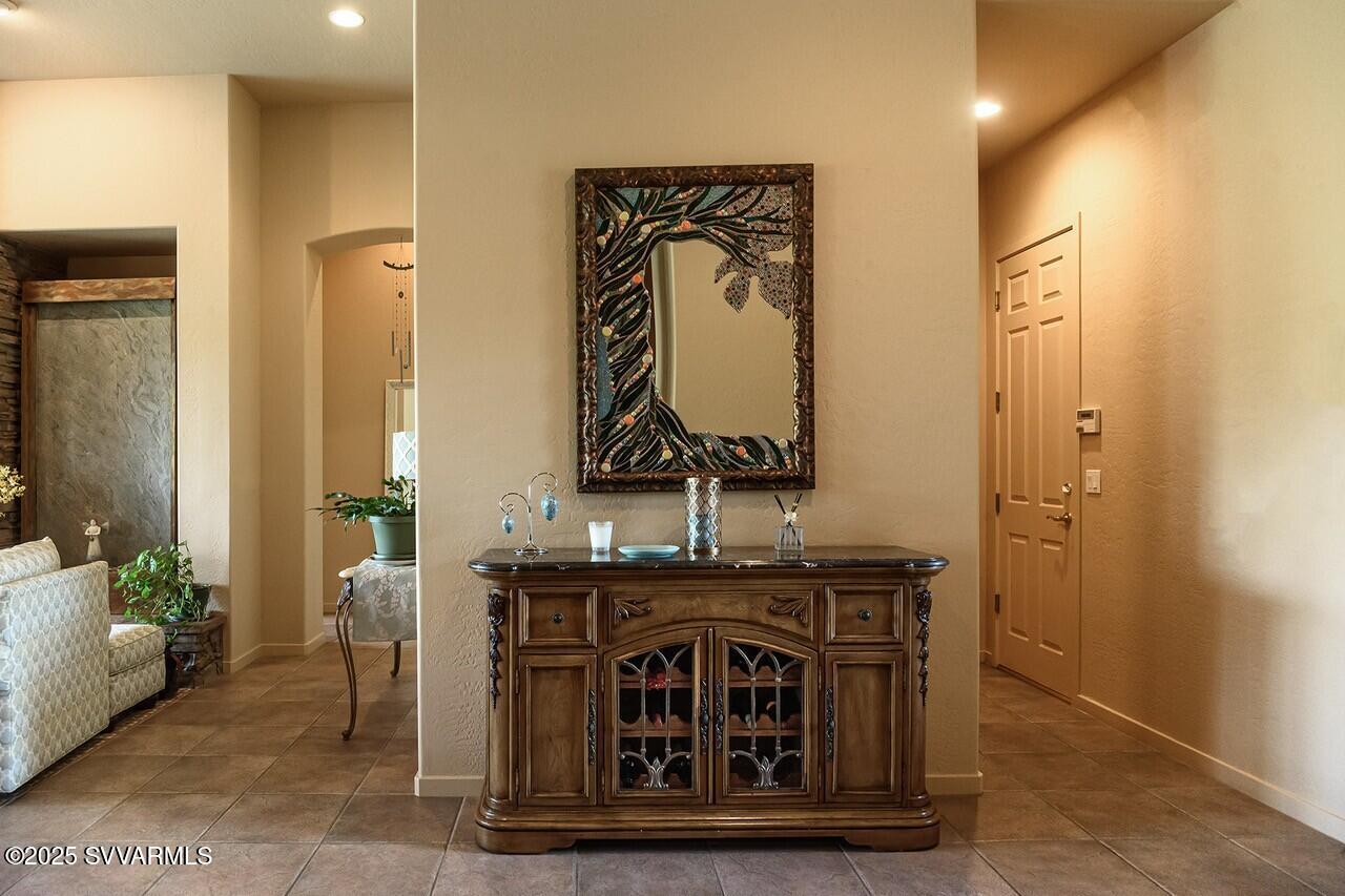 677 Crown Ridge Road Sedona, AZ 86351 - Photo 4 of 28 thumbnail_2 FOYER