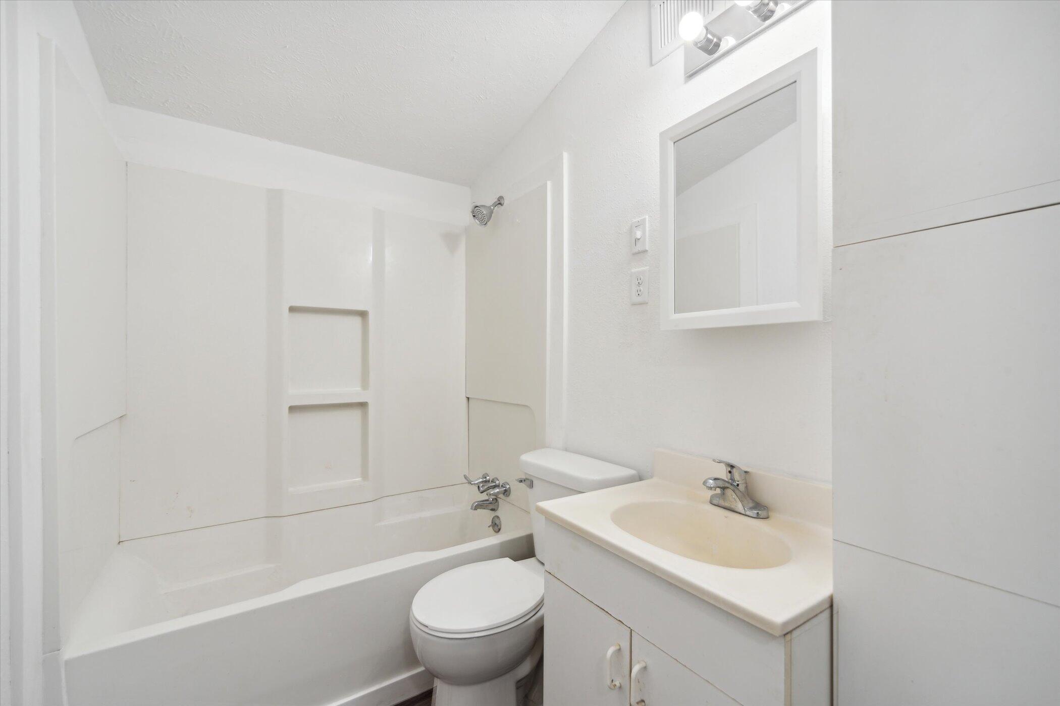 248 North 25th Street Springfield, MI 49037 - Photo 16 of 30 16-248-N-25th-St-Springfield-MI-49037-Wi