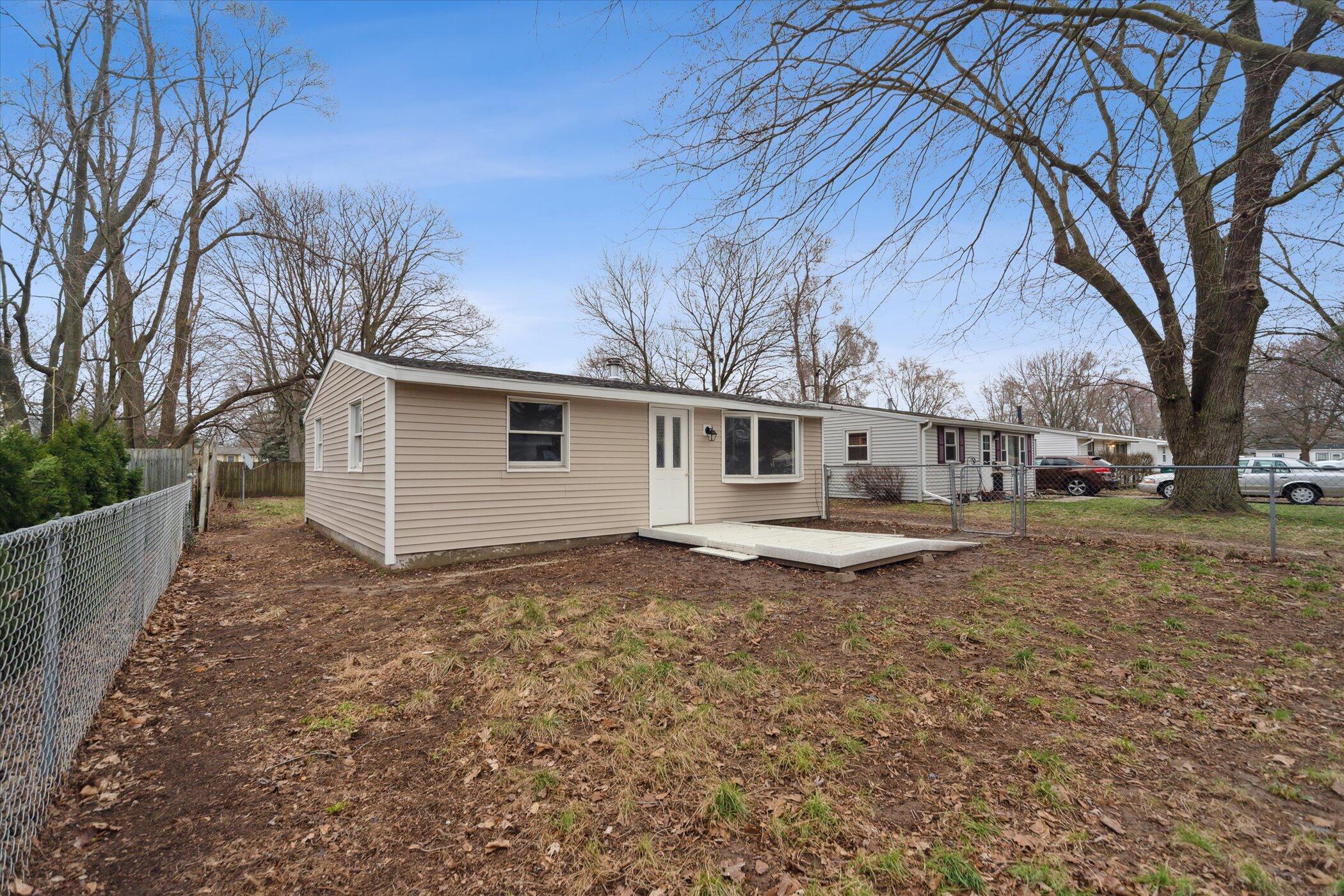248 North 25th Street Springfield, MI 49037 - Photo 2 of 30 02-248-N-25th-St-Springfield-MI-49037-Wi