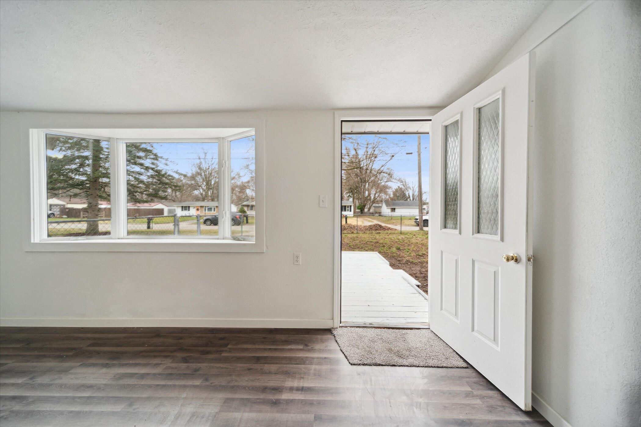 248 North 25th Street Springfield, MI 49037 - Photo 6 of 30 06-248-N-25th-St-Springfield-MI-49037-Wi