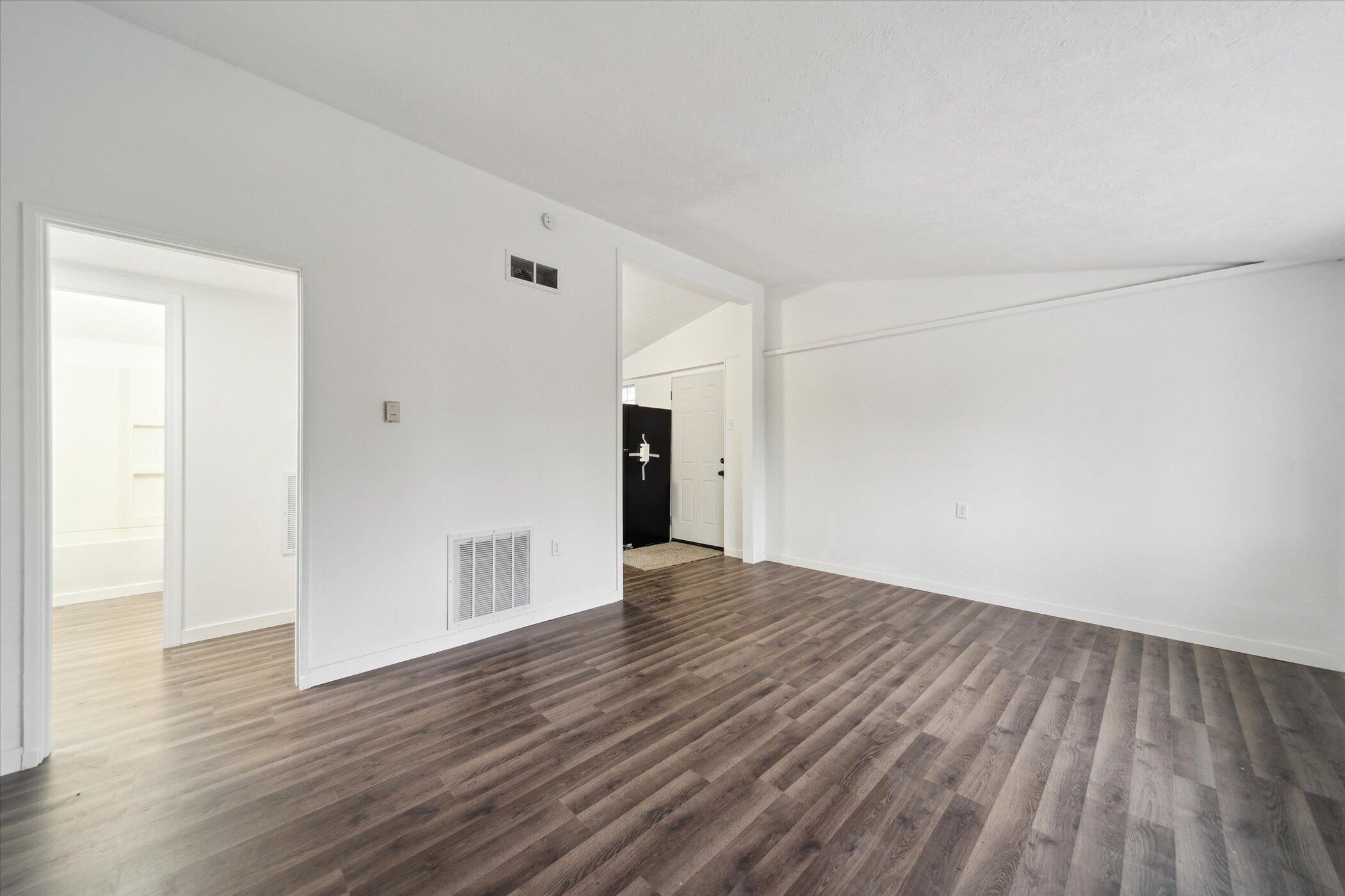 248 North 25th Street Springfield, MI 49037 - Photo 7 of 30 07-248-N-25th-St-Springfield-MI-49037-Wi