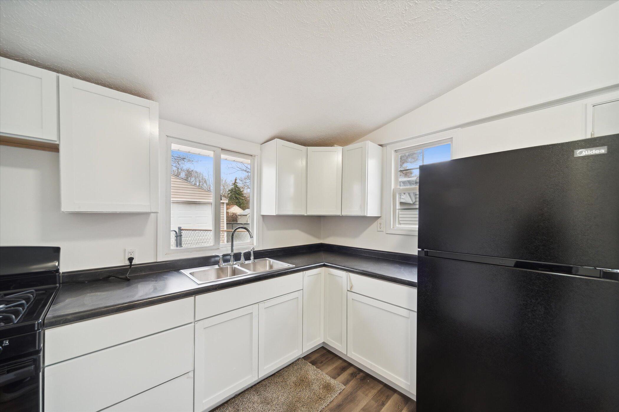 248 North 25th Street Springfield, MI 49037 - Photo 10 of 30 10-248-N-25th-St-Springfield-MI-49037-Wi