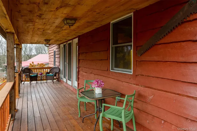 $372,500 | 18 Hummingbird Way, Staatsburg, NY 12580