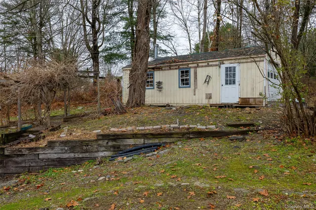 $372,500 | 18 Hummingbird Way, Staatsburg, NY 12580