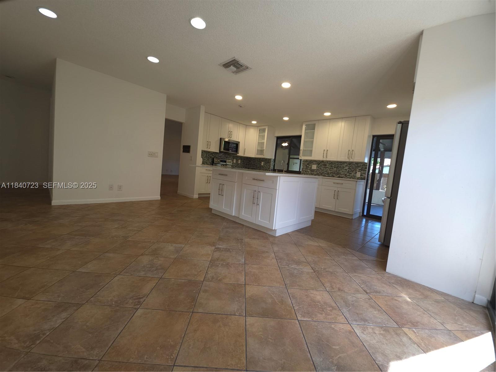 2159 Baton Rouge Weston, FL 33326 - Photo 5 of 76 Gallery Image 5