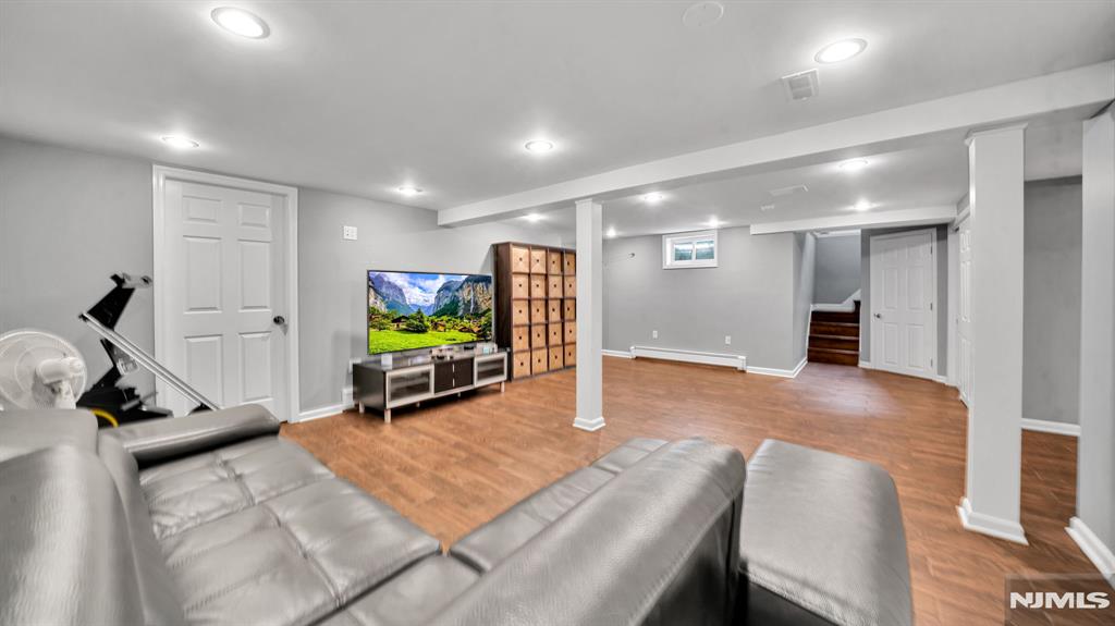 26 Devonshire Road Cresskill, NJ 07626 - Photo 38 of 47