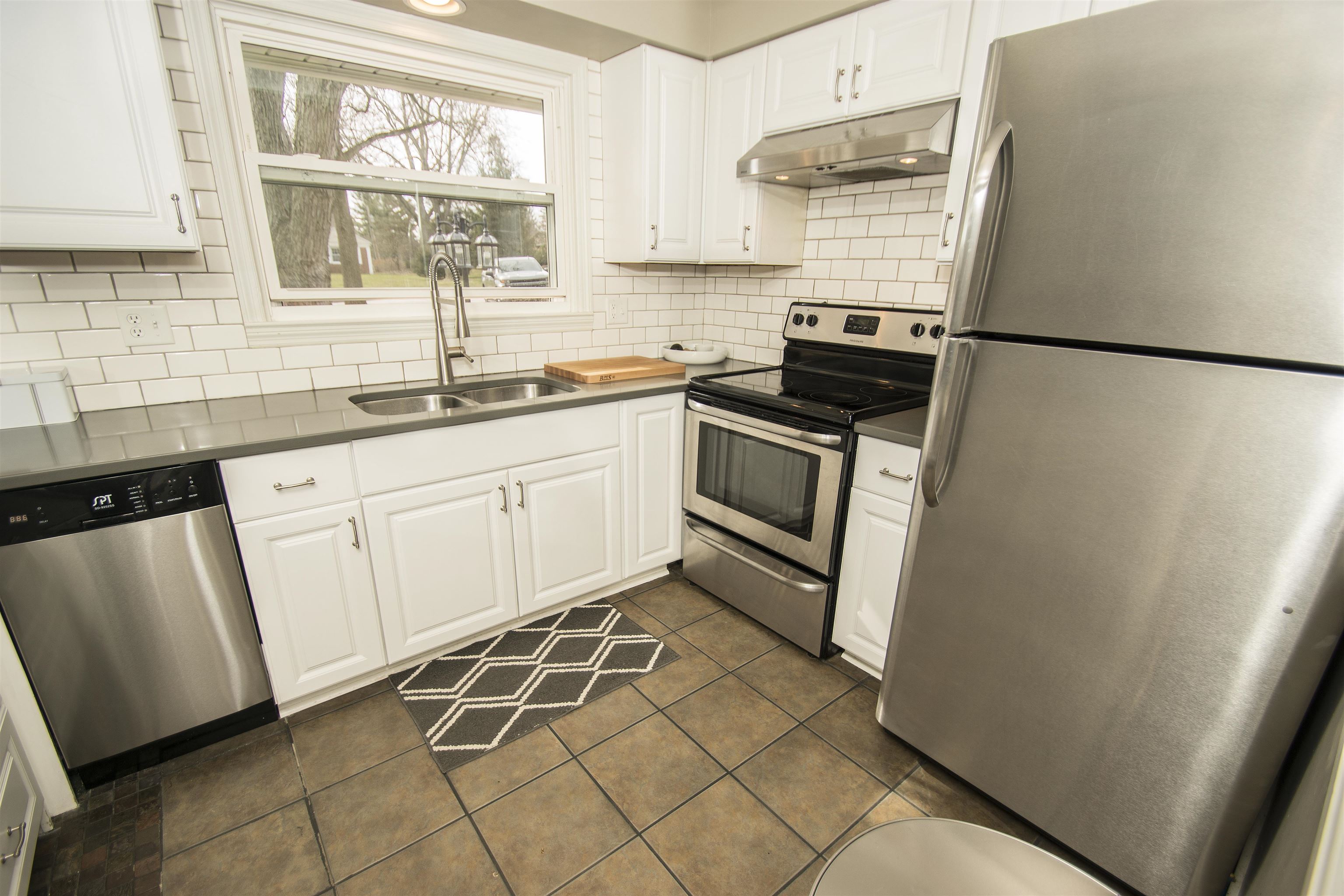 3232 North Washington Road Fort Wayne, IN 46802 - Photo 10 of 36