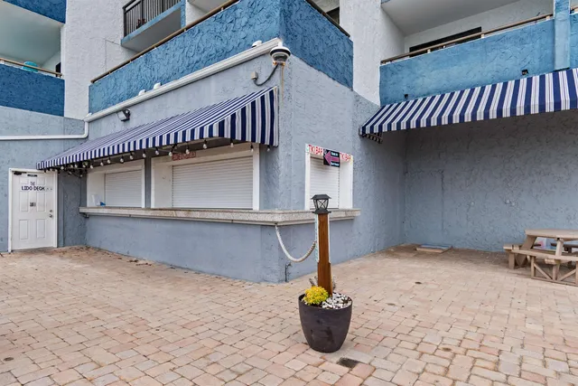 $299,999 | 2001 South Ocean Boulevard, Unit 505, Myrtle Beach, SC 29577