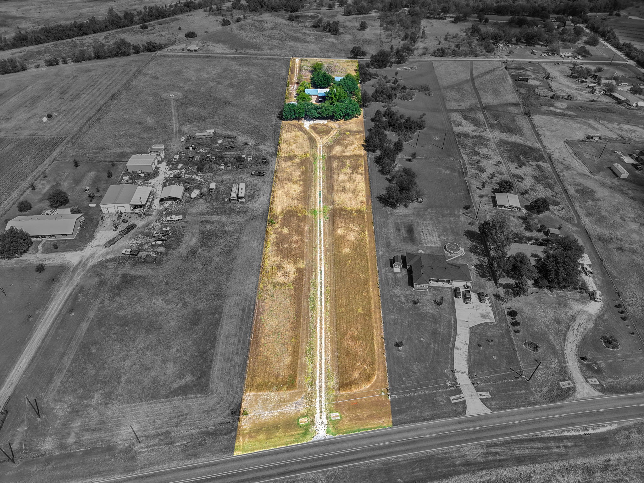 201 930 Private Road Taylor, TX 76574 - Photo 1 of 40 Gallery Image 1