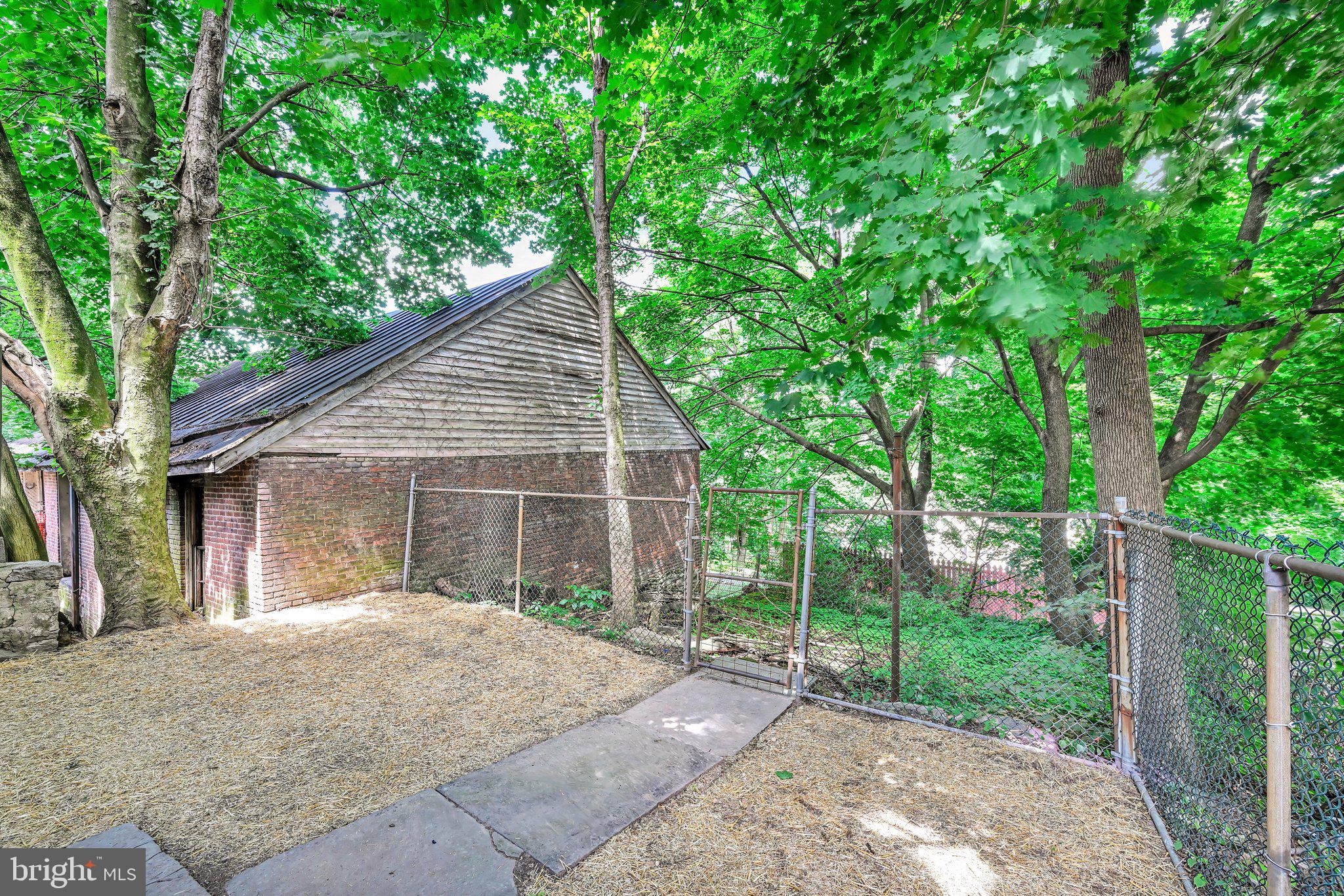 510 Howard Avenue Pottsville, PA 17901 - Photo 24 of 28 Back Patio