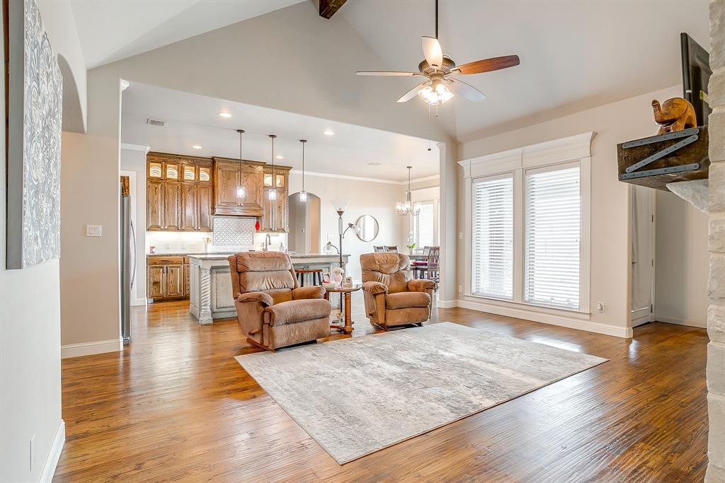 8617 Tuscan Way Godley, TX 76044 - Photo 11 of 39