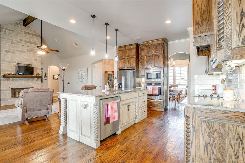 8617 Tuscan Way Godley, TX 76044 - Photo 15 of 39