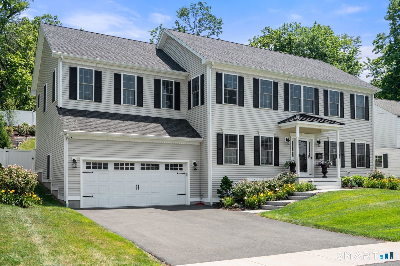 12 Stratford Road West Hartford, CT 06117 - Photo 2 of 40