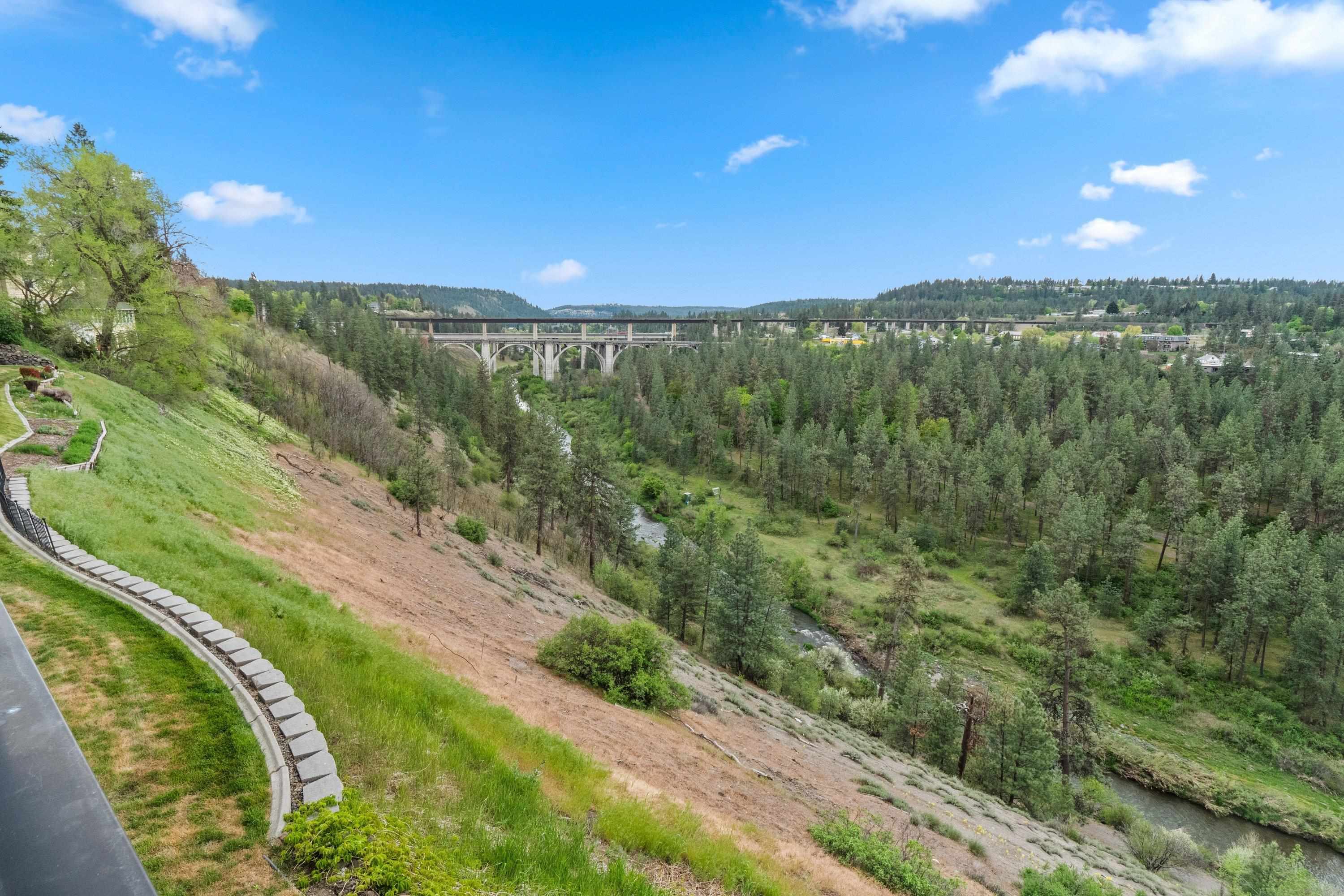 164 South Coeur D'Alene Street, Unit C204 Spokane, WA 99201 - Photo 38 of 47