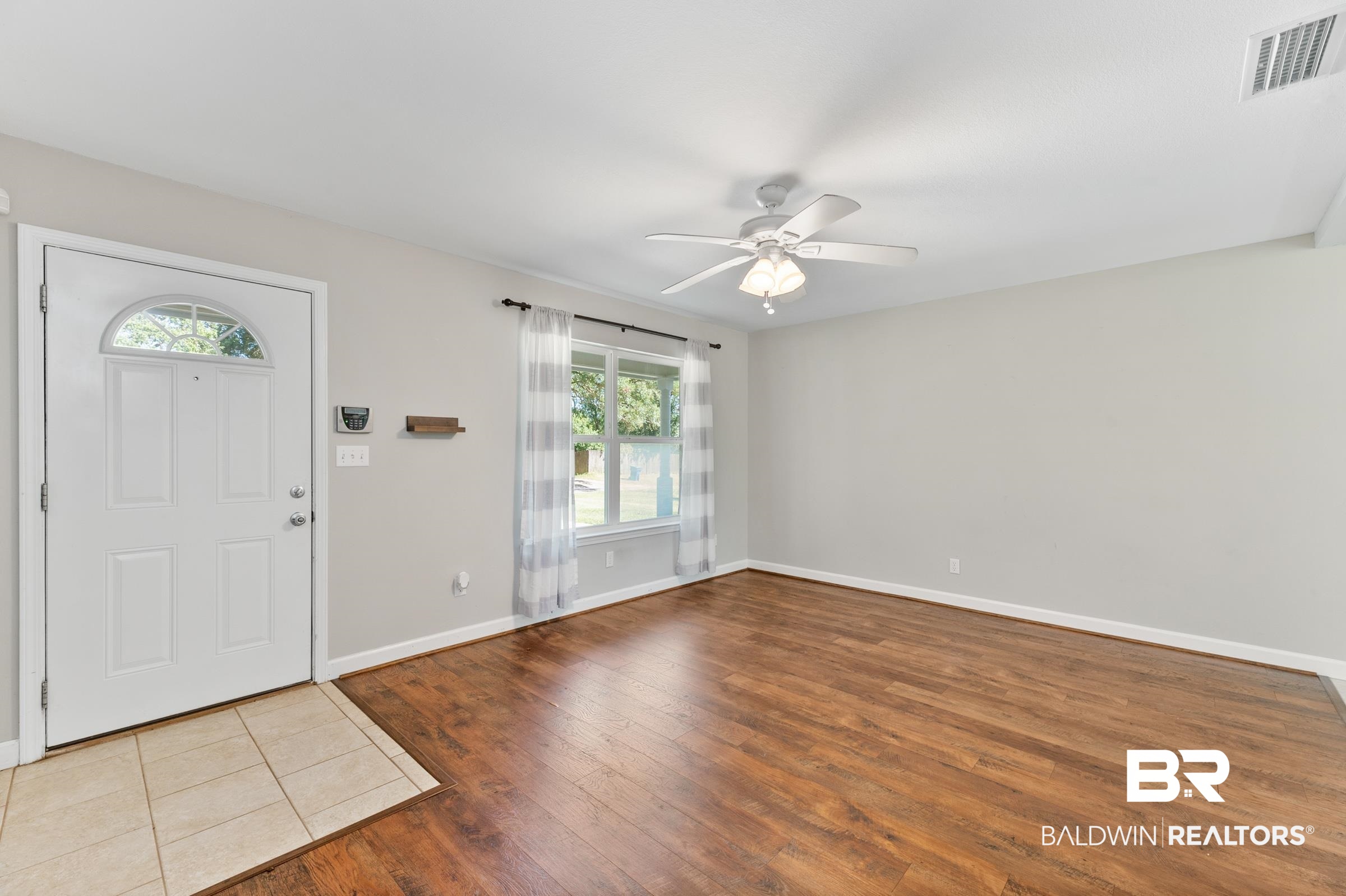 6371 Barnes Road Theodore, AL 36582 - Photo 6 of 30