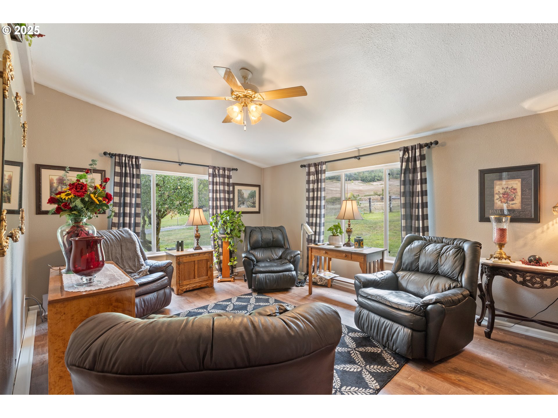 5041 North Myrtle Road Myrtle Creek, OR 97457 - Photo 5 of 48 Gallery Image 5