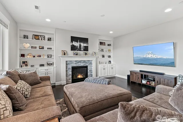 $1,275,000 | 20219 146th Street East, Bonney Lake, WA 98391