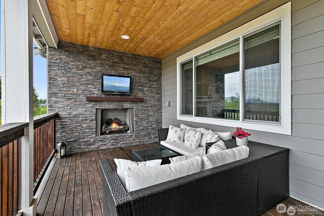 $1,275,000 | 20219 146th Street East, Bonney Lake, WA 98391