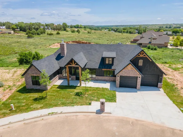 $450,000 | 10 Yuel Court, Canyon, TX 79015