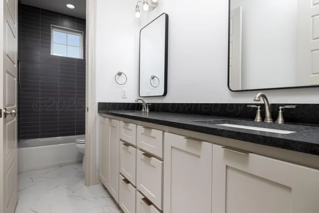 $450,000 | 10 Yuel Court, Canyon, TX 79015