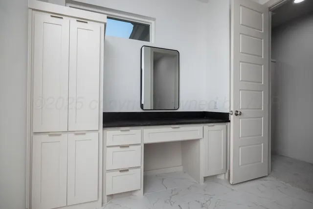 $450,000 | 10 Yuel Court, Canyon, TX 79015