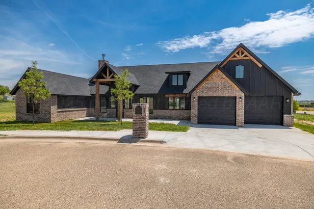 $450,000 | 10 Yuel Court, Canyon, TX 79015