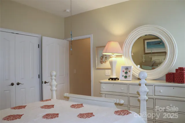 $420,000 | 805 C Wynnshire Drive, Unit C, Hickory, NC 28601