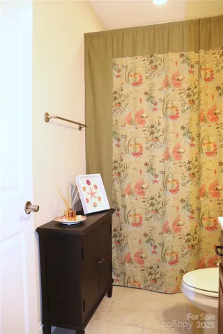 $420,000 | 805 C Wynnshire Drive, Unit C, Hickory, NC 28601