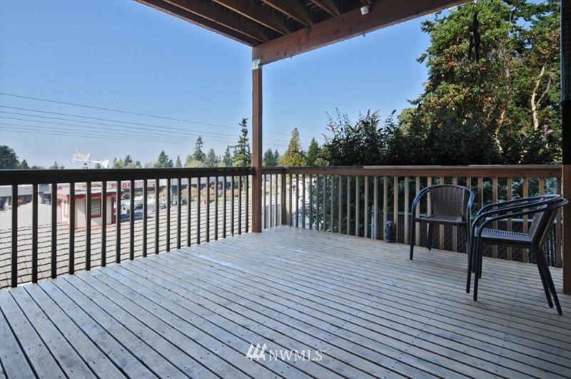 1329 Monroe Avenue Northeast Renton, WA 98056 - Photo 15 of 15 Gallery Image 15